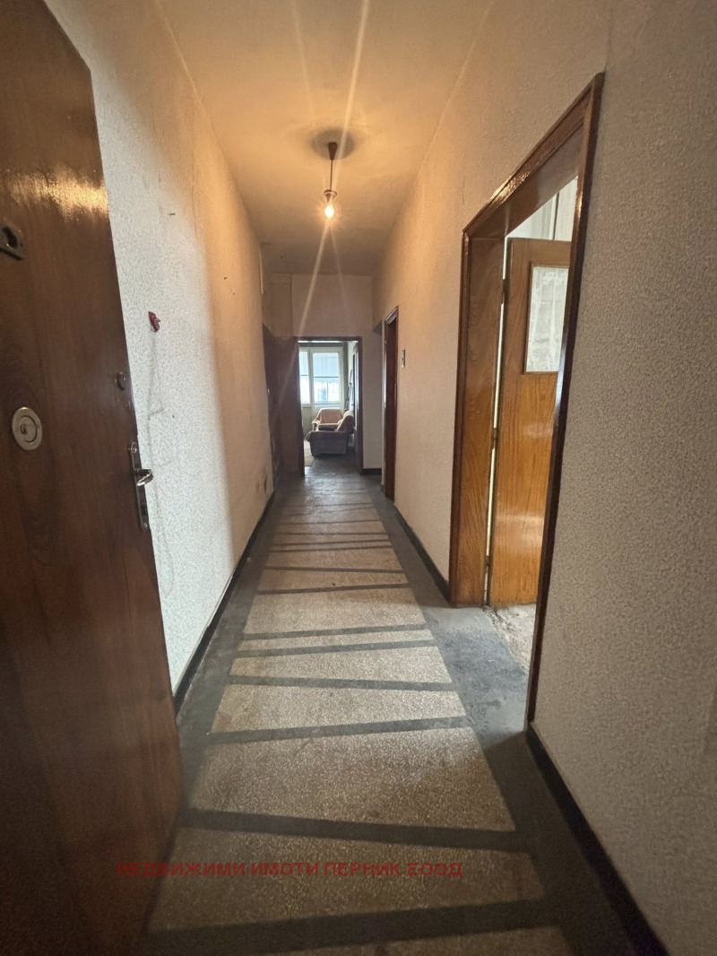 Продава 3-СТАЕН, гр. Перник, Център, снимка 7 - Апартаменти - 52409552