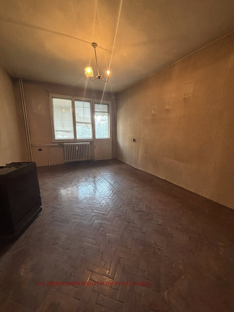 Продава 3-СТАЕН, гр. Перник, Център, снимка 4 - Апартаменти - 52409552