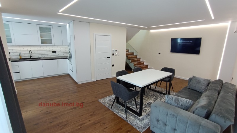 À vendre  Maisonnette Rouse , Tsentar , 177 m² | 47872198