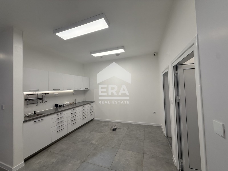 Продава ОФИС, гр. Варна, Бриз, снимка 2 - Офиси - 55724386