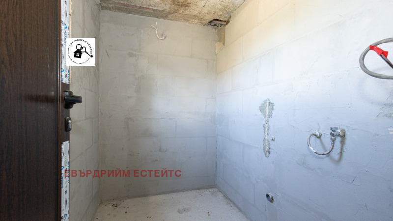 À venda  Casa Região Pernik , Kondofrei , 150 m² | 52702516 - imagem [6]