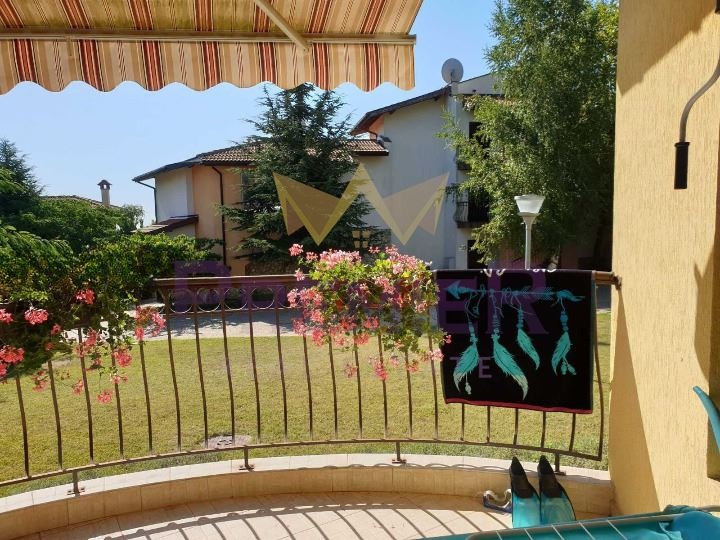 Продава КЪЩА, с. Рогачево, област Добрич, снимка 9 - Къщи - 54123756