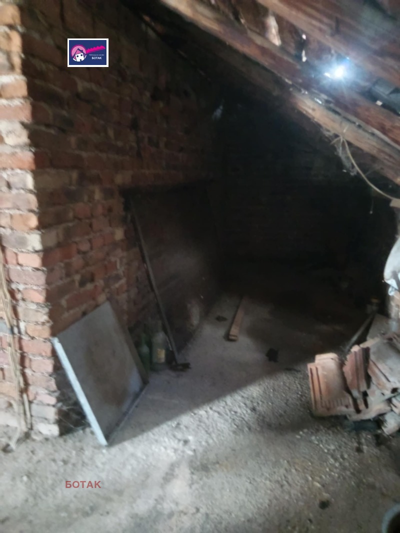 Продава КЪЩА, с. Добровница, област Пазарджик, снимка 13 - Къщи - 52386734