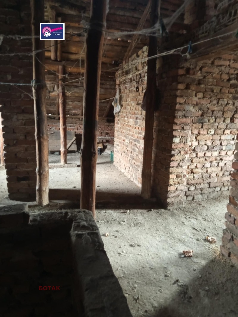 Продава КЪЩА, с. Добровница, област Пазарджик, снимка 12 - Къщи - 52386734