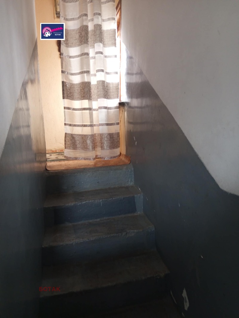 Продава КЪЩА, с. Добровница, област Пазарджик, снимка 6 - Къщи - 52386734