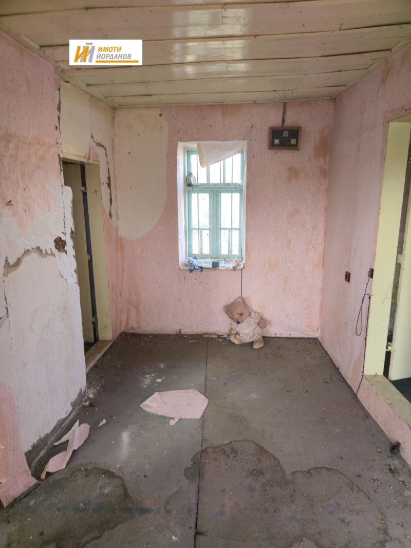 Продава КЪЩА, с. Обединение, област Велико Търново, снимка 11 - Къщи - 52722168