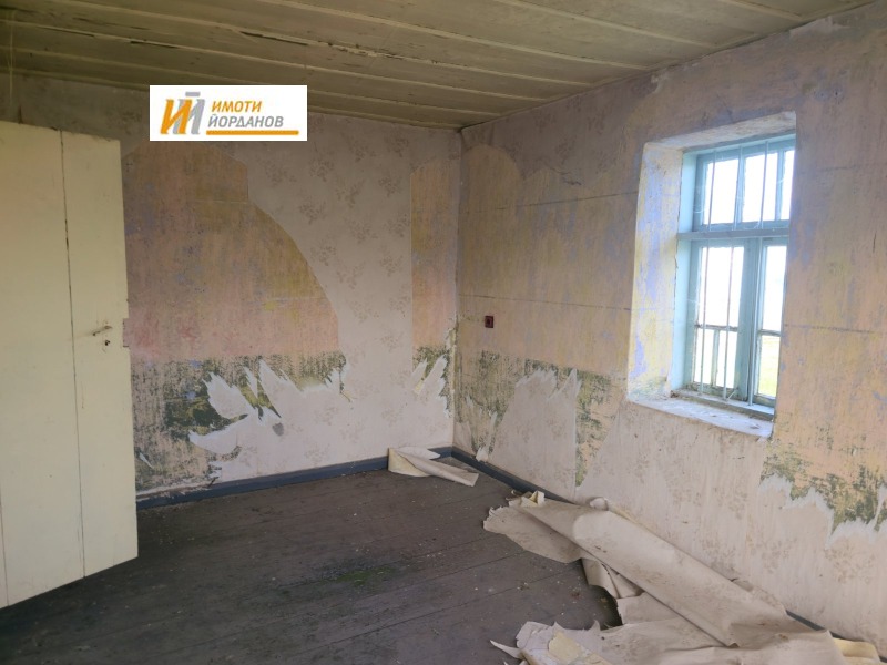 Продава КЪЩА, с. Обединение, област Велико Търново, снимка 10 - Къщи - 52722168