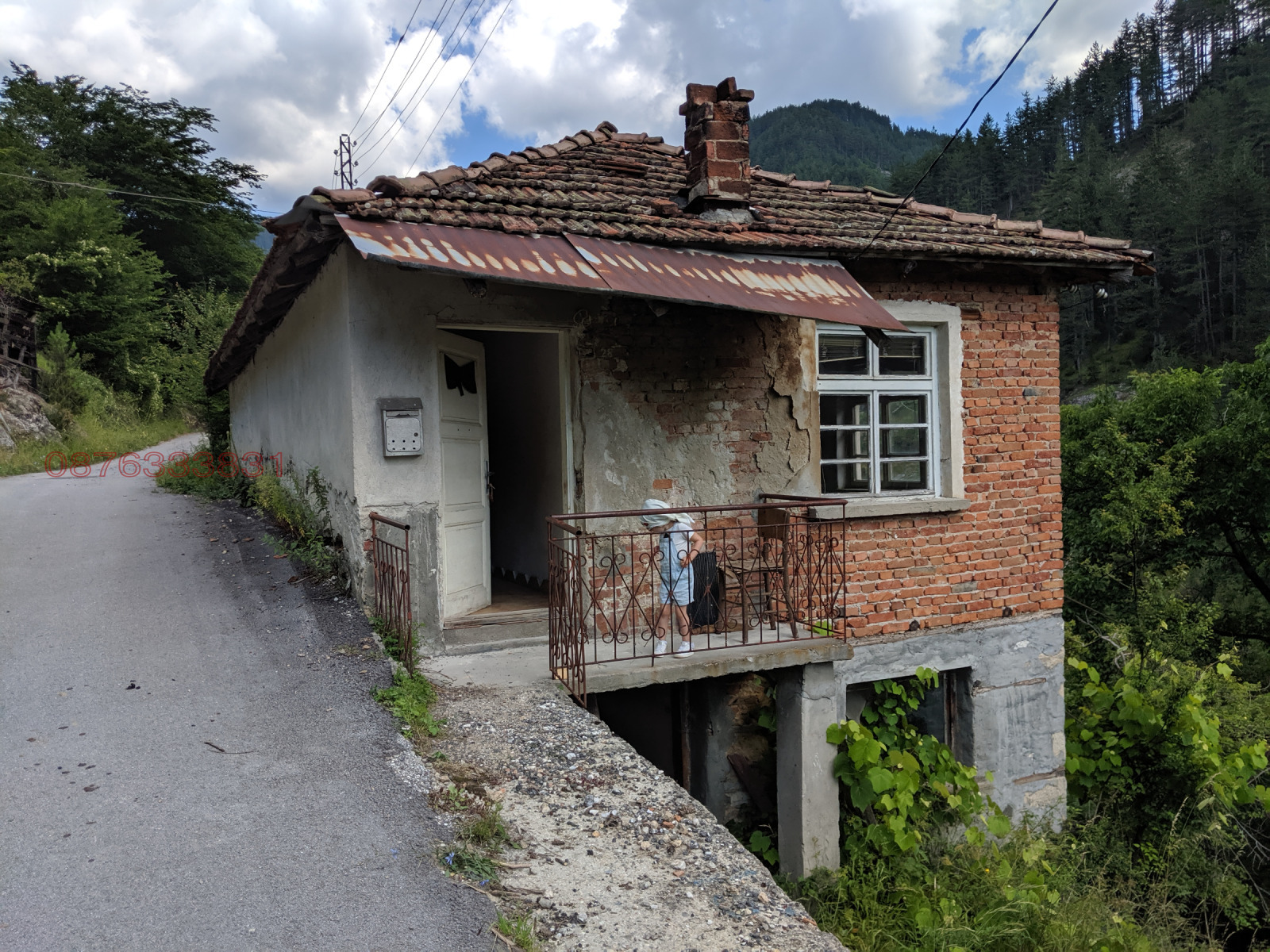 Продава КЪЩА, с. Соколовци, област Смолян, снимка 2 - Къщи - 53949699
