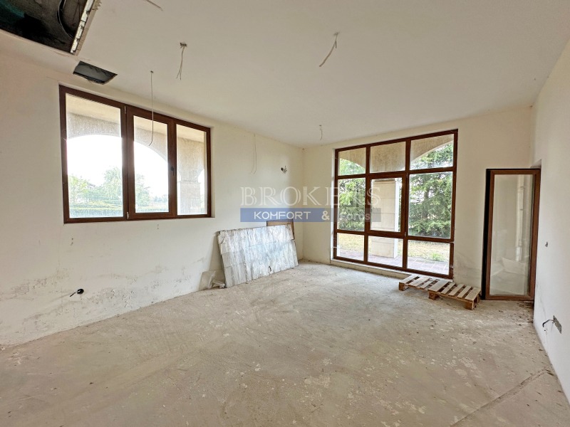 Продава  2-стаен област Добрич , гр. Балчик , 70 кв.м | 50826179 - изображение [2]