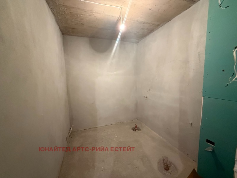 Na prodej  1 ložnice Sofia , Malinova dolina , 141 m2 | 95335228 - obraz [3]