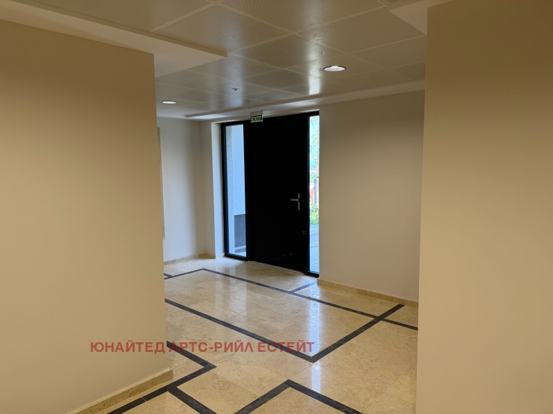 Na prodej  1 ložnice Sofia , Malinova dolina , 141 m2 | 95335228 - obraz [11]