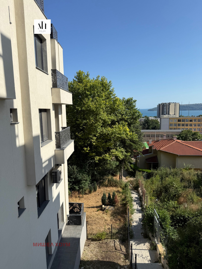 Продава  3-стаен град Варна , Бриз , 95 кв.м | 39882084 - изображение [2]