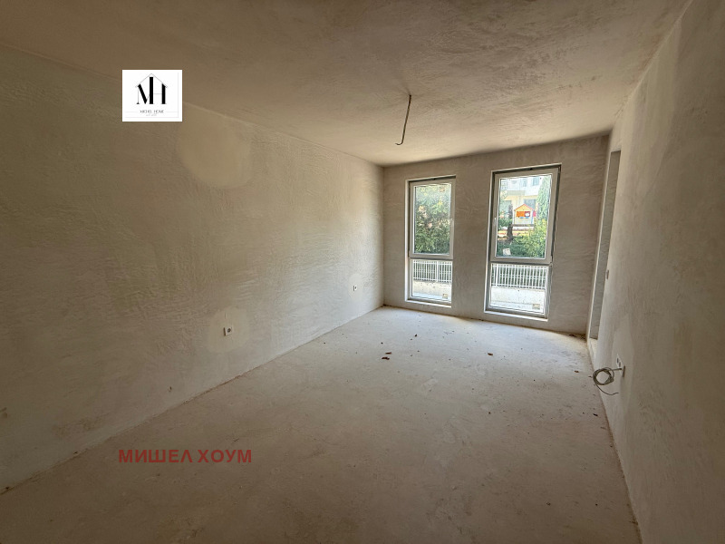 Продава  3-стаен град Варна , Бриз , 95 кв.м | 39882084 - изображение [8]