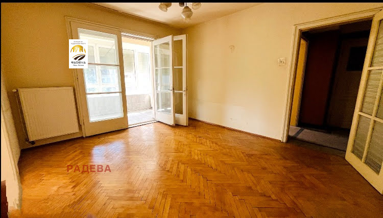 Продава 3-СТАЕН, гр. Русе, Център, снимка 2 - Апартаменти - 54745079