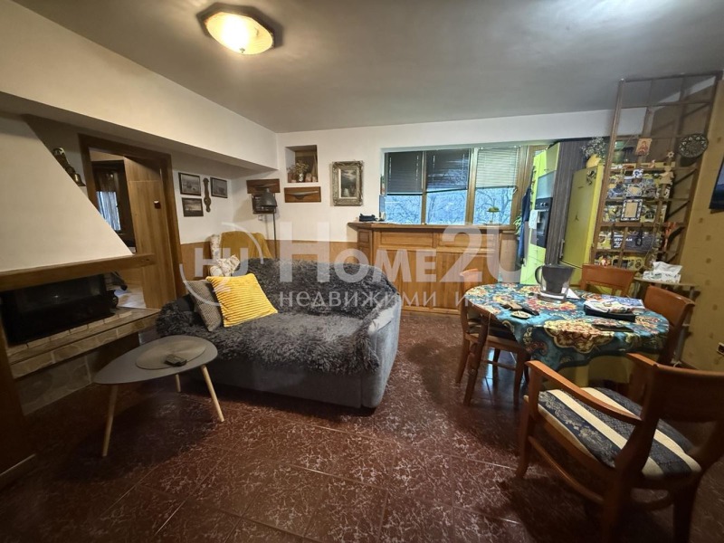 Продава 3-СТАЕН, гр. Варна, Окръжна болница-Генерали, снимка 3 - Апартаменти - 53235724