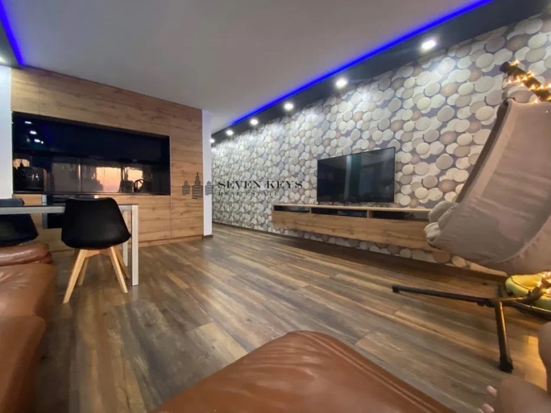 Продава 3-СТАЕН в град Варна, м-т Пчелина - 105 кв.м / 205 000 € » 400 945.15 лв., СЕДЕМ КЛЮЧА НЕДВИЖИМИ ИМОТИ