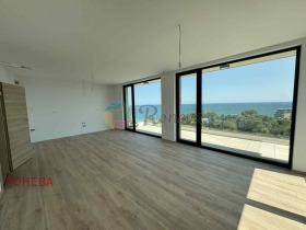 Продава 3-стаен град Варна к.к. Св.Св. Константин и Елена - [1] 