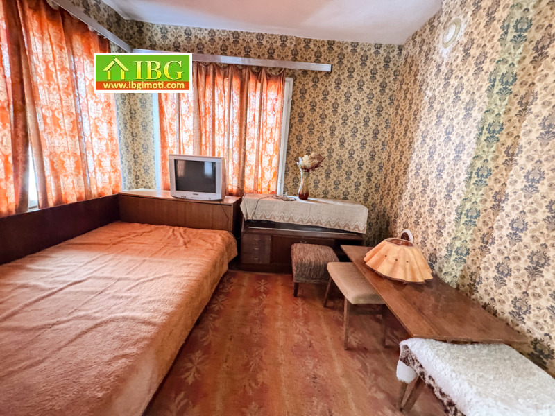 Продава КЪЩА, с. Щръклево, област Русе, снимка 9 - Къщи - 53105846