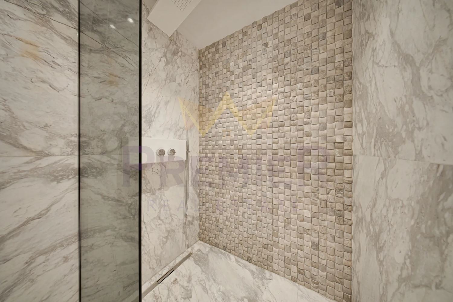 Продава МНОГОСТАЕН, гр. София, Център, снимка 14 - Апартаменти - 54054708