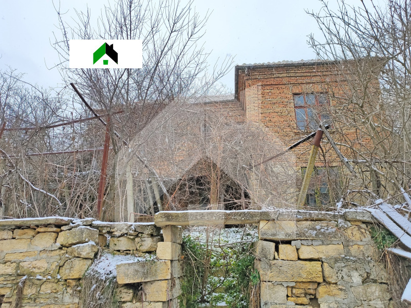 Продава КЪЩА в област Шумен, гр. Нови пазар - 110 кв.м / 10 225.84 € » 20 000 лв., ДИМИТРОВ ИМОТИ