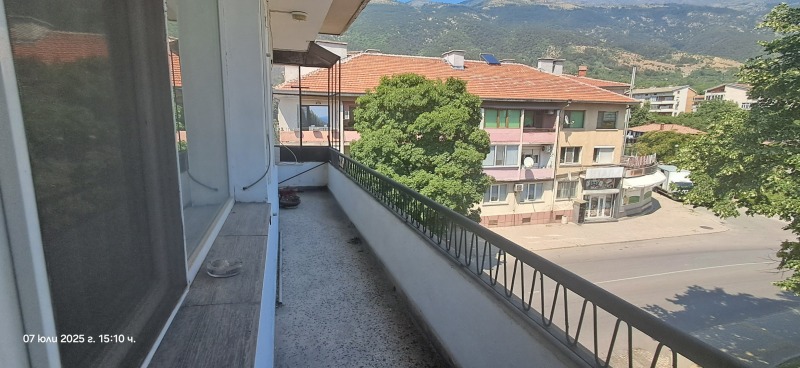 Продава  2-стаен област Пловдив , гр. Карлово , 72 кв.м | 49030997 - изображение [5]