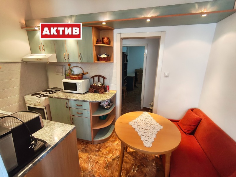 Продава 2-СТАЕН, гр. Търговище, Център, снимка 5 - Апартаменти - 52740803