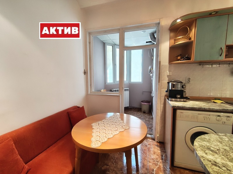 Продава 2-СТАЕН, гр. Търговище, Център, снимка 3 - Апартаменти - 52740803