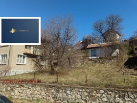 House Zemen, region Pernik 10