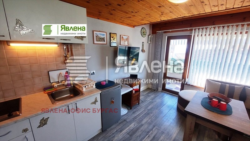 Продава 2-СТАЕН, гр. Поморие, област Бургас, снимка 6 - Апартаменти - 52229356