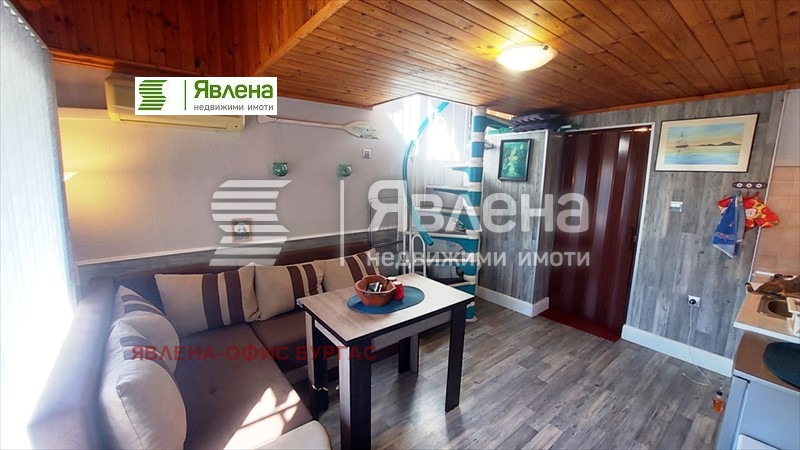 Продава 2-СТАЕН, гр. Поморие, област Бургас, снимка 2 - Апартаменти - 52229356