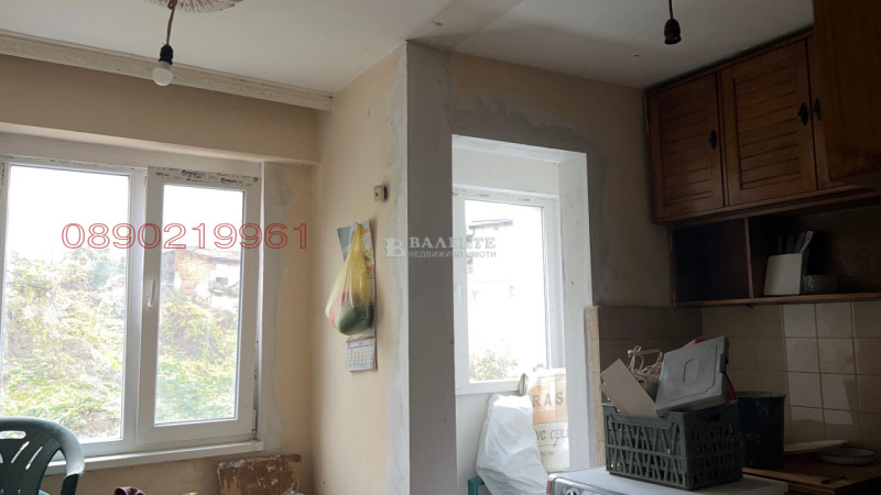 Продава 3-СТАЕН, гр. Свищов, област Велико Търново, снимка 5 - Апартаменти - 52736354