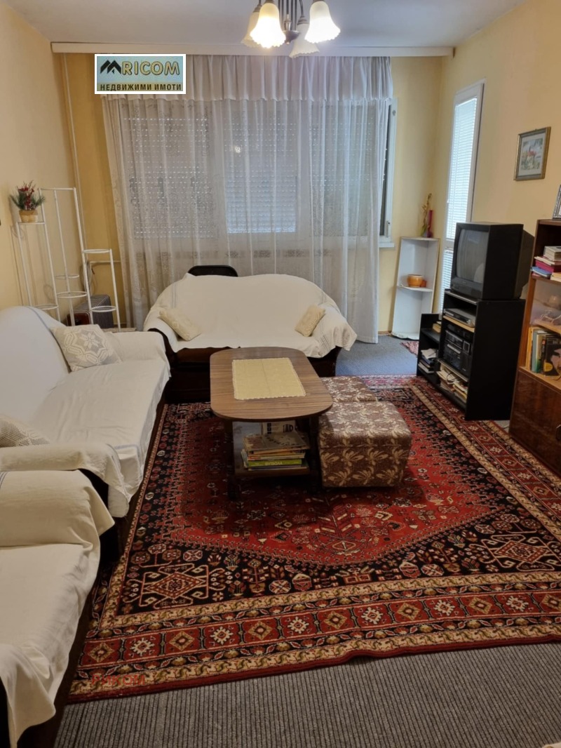 In vendita  3 camere da letto Pleven , Idealen tsentar , 103 mq | 95098940