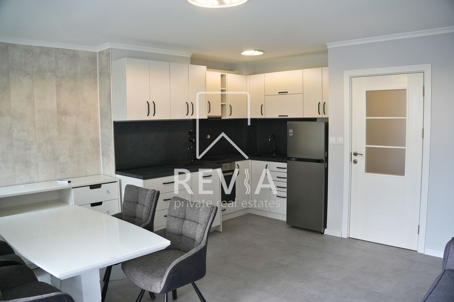 Продава 2-СТАЕН, гр. Бургас, Сарафово