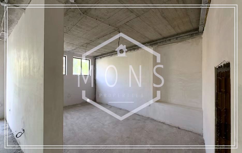 Продава МАГАЗИН, гр. Велико Търново, Бузлуджа, снимка 2 - Магазини - 51029324