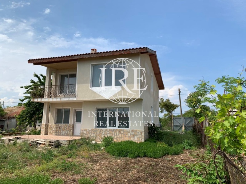 Продава КЪЩА в област Добрич, с. Топола - 115 кв.м / 88 500 € » 173 090.96 лв., ИНТЕРНЕШЪНЪЛ РИЪЛ ЕСТЕЙТС ООД