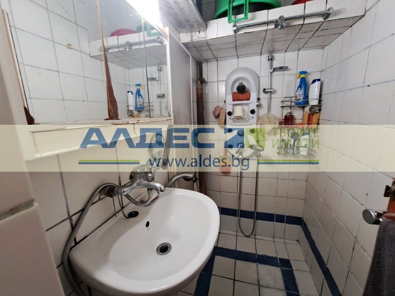De vânzare  1 dormitor Sofia , Țentâr , 70 mp | 30691821 - imagine [11]