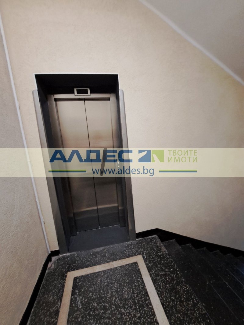 De vânzare  1 dormitor Sofia , Țentâr , 70 mp | 30691821 - imagine [15]