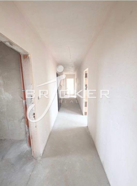 Продава 3-СТАЕН, гр. Кърджали, Център, снимка 6 - Апартаменти - 53912772