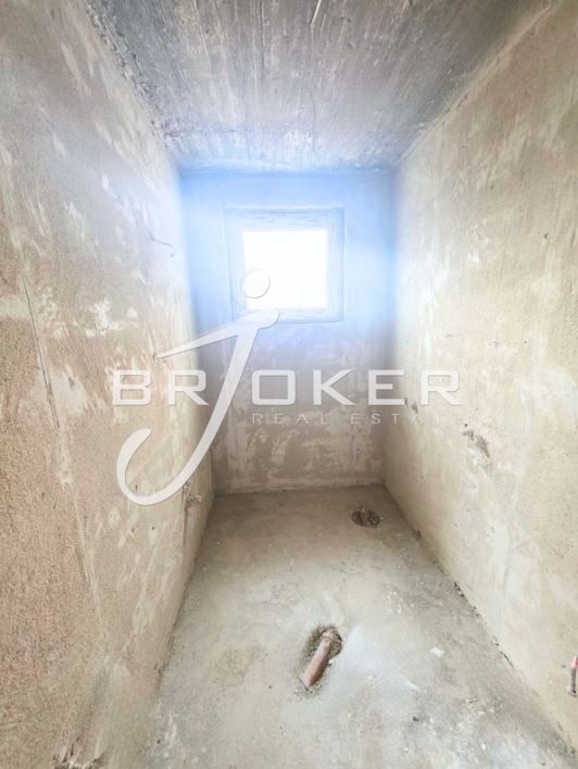 Продава 3-СТАЕН, гр. Кърджали, Център, снимка 12 - Апартаменти - 53912772