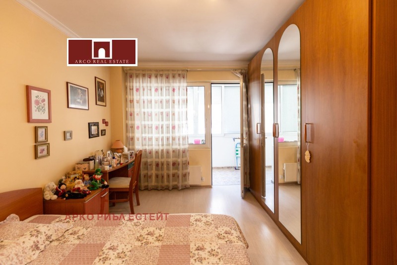 Na prodej  3 ložnice Sofia , Belite brezi , 175 m2 | 37552876 - obraz [13]