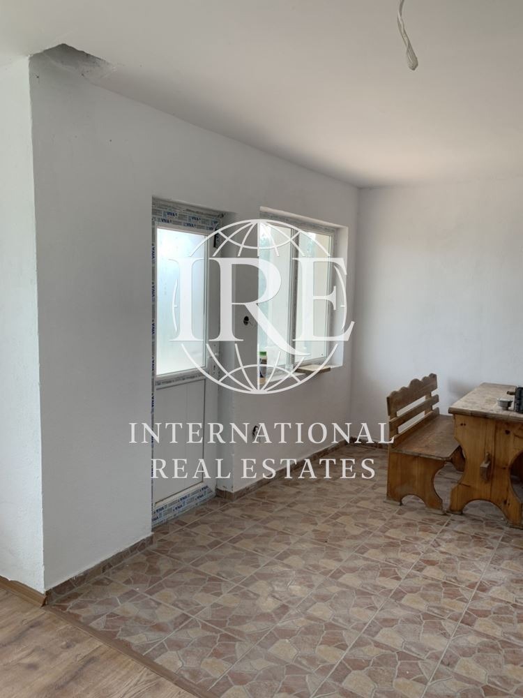 Продава КЪЩА, с. Топола, област Добрич, снимка 8 - Къщи - 52480205