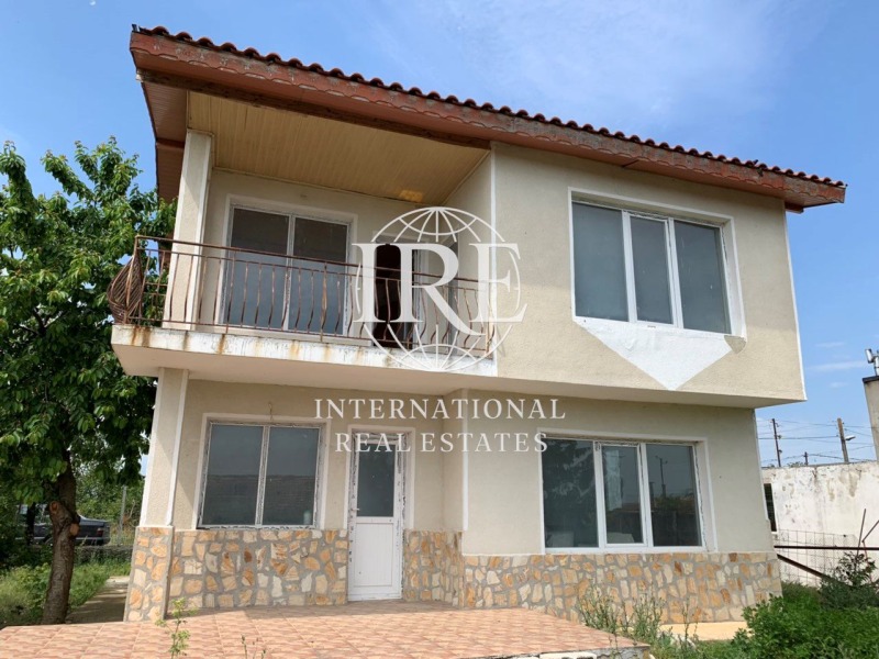 Продава КЪЩА, с. Топола, област Добрич, снимка 2 - Къщи - 52480205