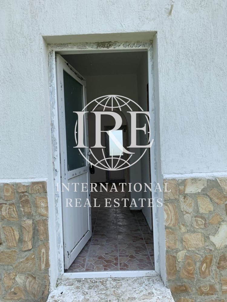 Продава КЪЩА, с. Топола, област Добрич, снимка 10 - Къщи - 52480205