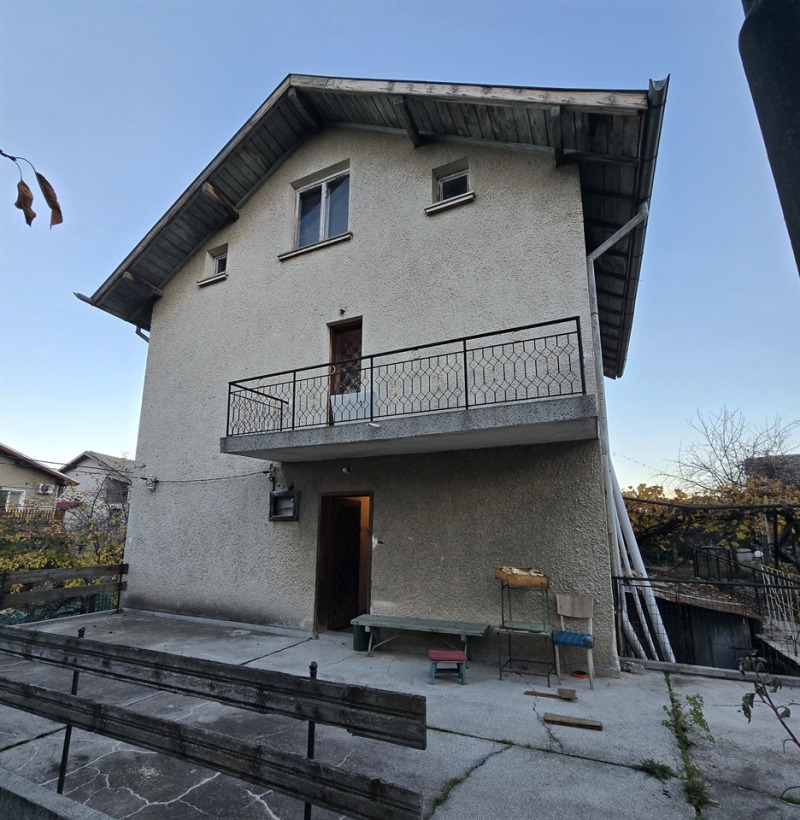 Продава КЪЩА, гр. София, с. Бистрица, снимка 2 - Къщи - 53088048