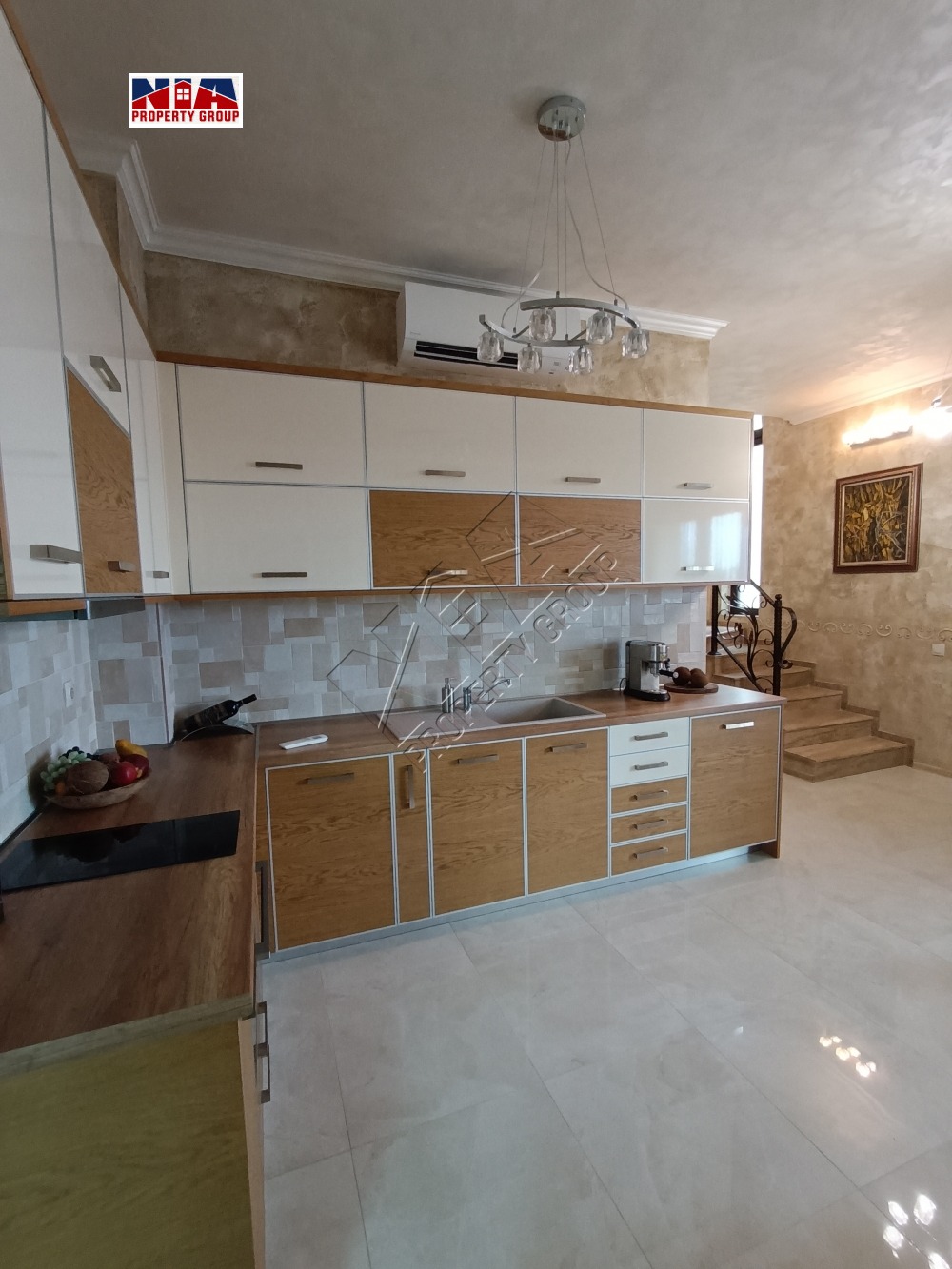 Продава КЪЩА, гр. Поморие, област Бургас, снимка 3 - Къщи - 55555841