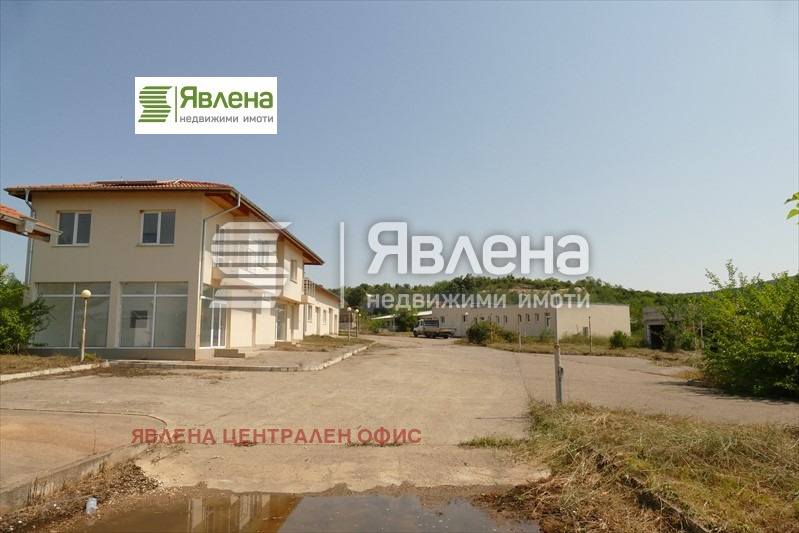 Продава  Пром. помещение област Враца , с. Горна Кремена , 49410 кв.м | 32029372 - изображение [2]