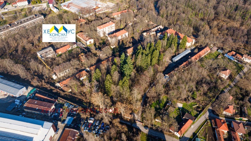 Продава БИЗНЕС ИМОТ, с. Орешак, област Ловеч