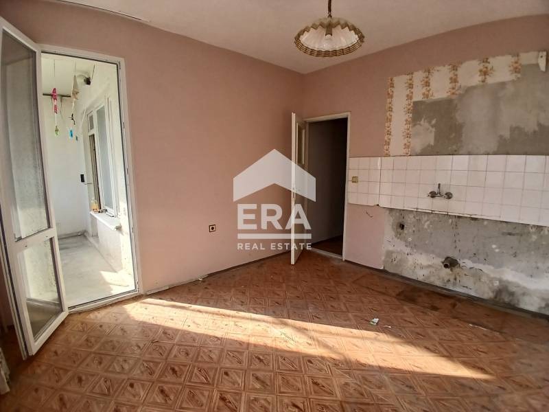 Продава 2-СТАЕН, гр. Варна, Владислав Варненчик 1, снимка 2 - Aпартаменти - 47620059