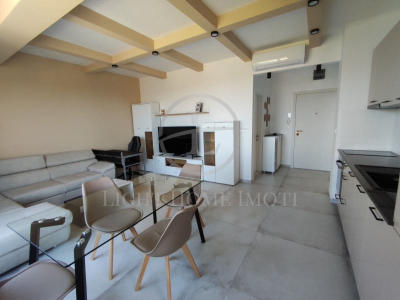 À venda  1 quarto Plovdiv , Ostromila , 67 m² | 66755894