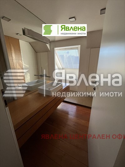 Продава МНОГОСТАЕН, гр. София, Център, снимка 9 - Aпартаменти - 48371851